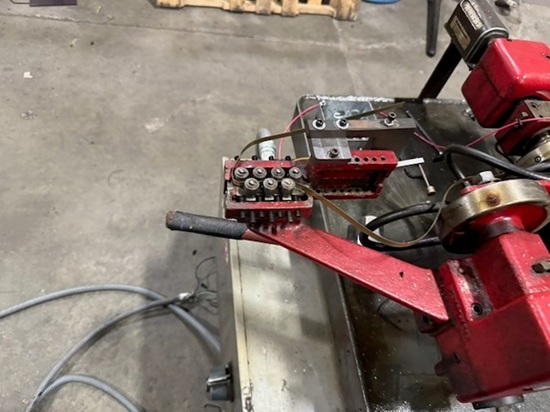 Nilson #700, 4-slide wire forming machine, 1/32" max diameter, 3/8" max ribbon width, 3" standard feed length - Image 4