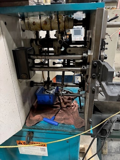 No. CF-208 Yeou-Hevy, spirng winder, with Moyor digital read out, wire dereeler - Image 4