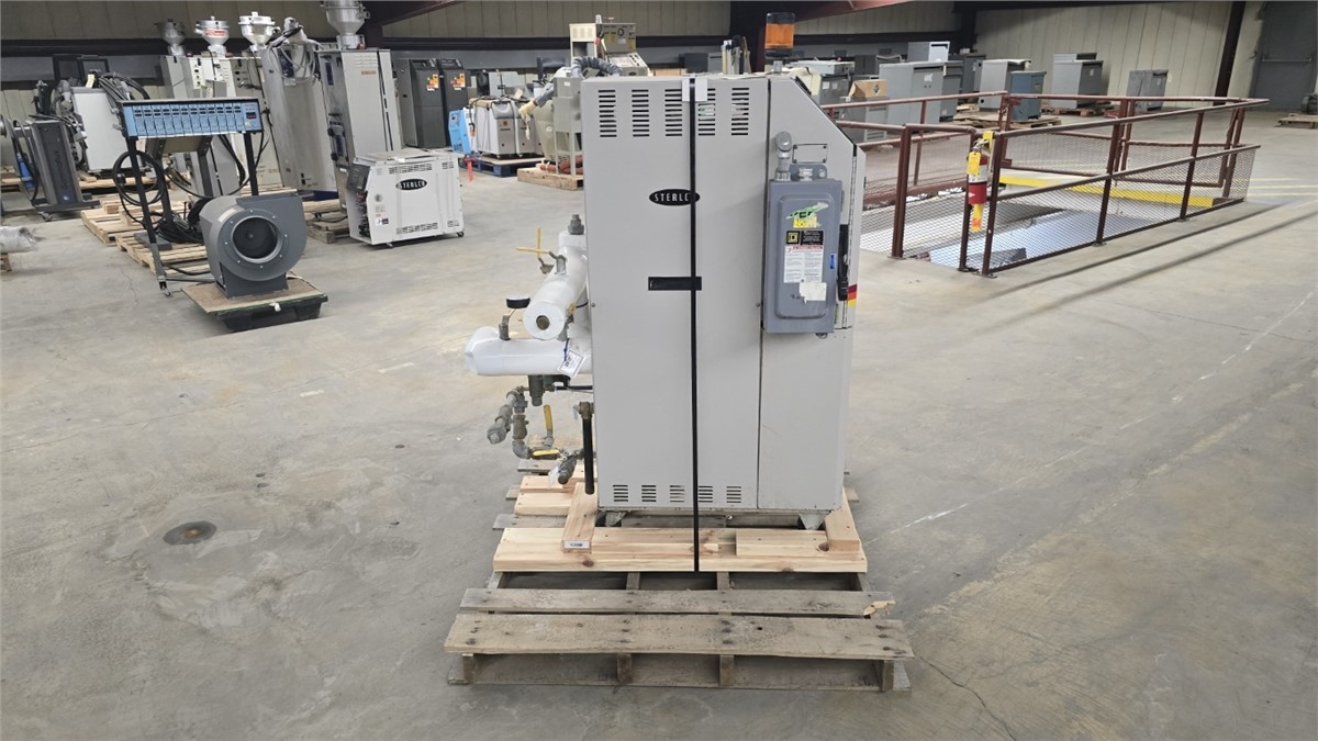 Sterlco #M2B2012CX, Temperature Control Unit, 150 psi, 14.6 amps, 3/4 HP, 480 V., 3PH - Image 1