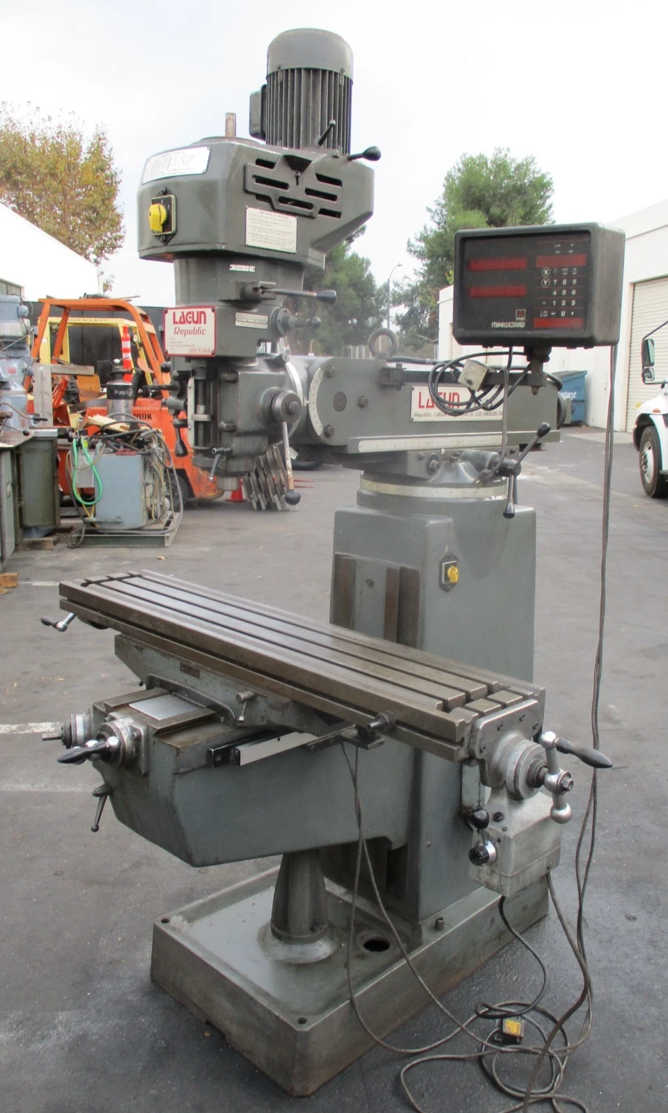 Lagun #FT-2S, Vertical Milling Machine w/DRO & Power Feed, 3000 RPM - Image 1