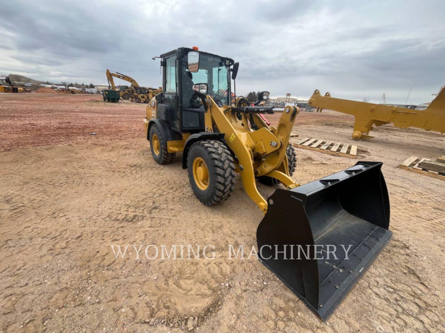 Cat 906, Wheel Loader, 45 hours, S/N: MZ601376, 2025 - Image 2