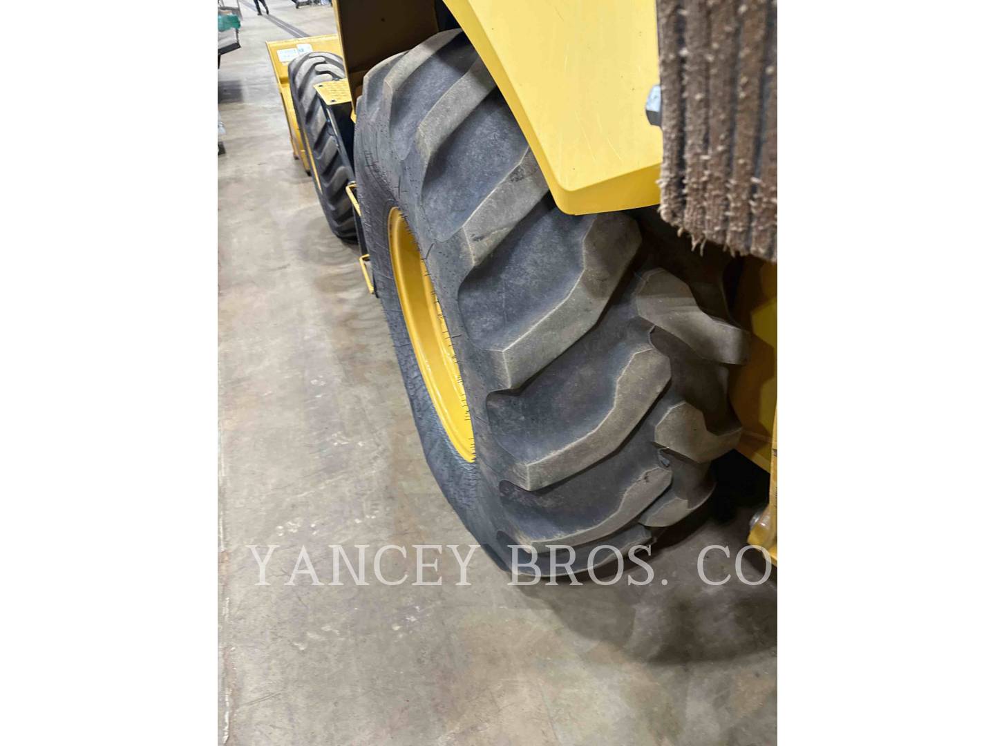 Cat 42007, Backhoe Loader, 430 hours, S/N: H8T03220, 2023 - Image 6