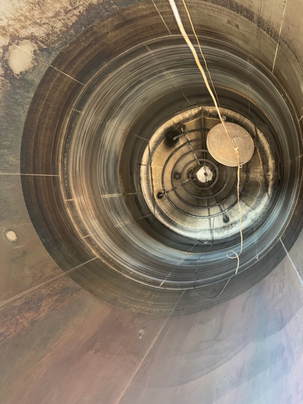 10000 gallon Stainless steel vertical silo tank, 9.5'dia. x 21' straight side - Image 6