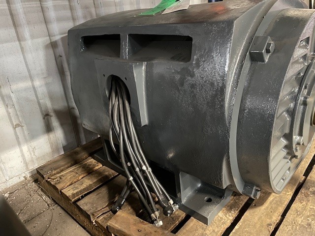 300 HP 1180 RPM Toshiba, Frame 507UZ, DP, 460 Volts, REWOUND - Image 3