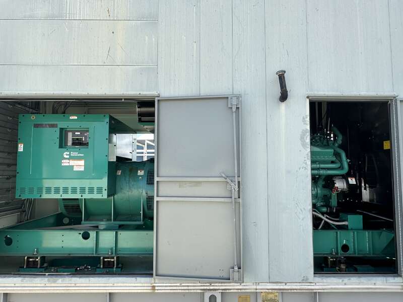 1500 KW Cummins #DQGAB, diesel generator set, 277/480 Volts, 230 hours, 2220 HP @ 1800 RPM, QSK50-G4 engine - Image 4