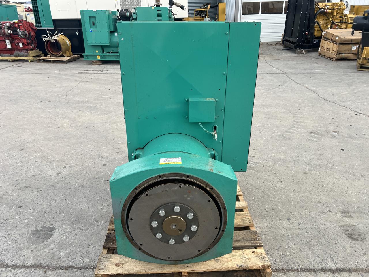 350 KW, Onan, Cummins #350DFCC-40176F, generator end with controller & breaker, 120/208 Volts, 649 hours, 1991 - Image 3