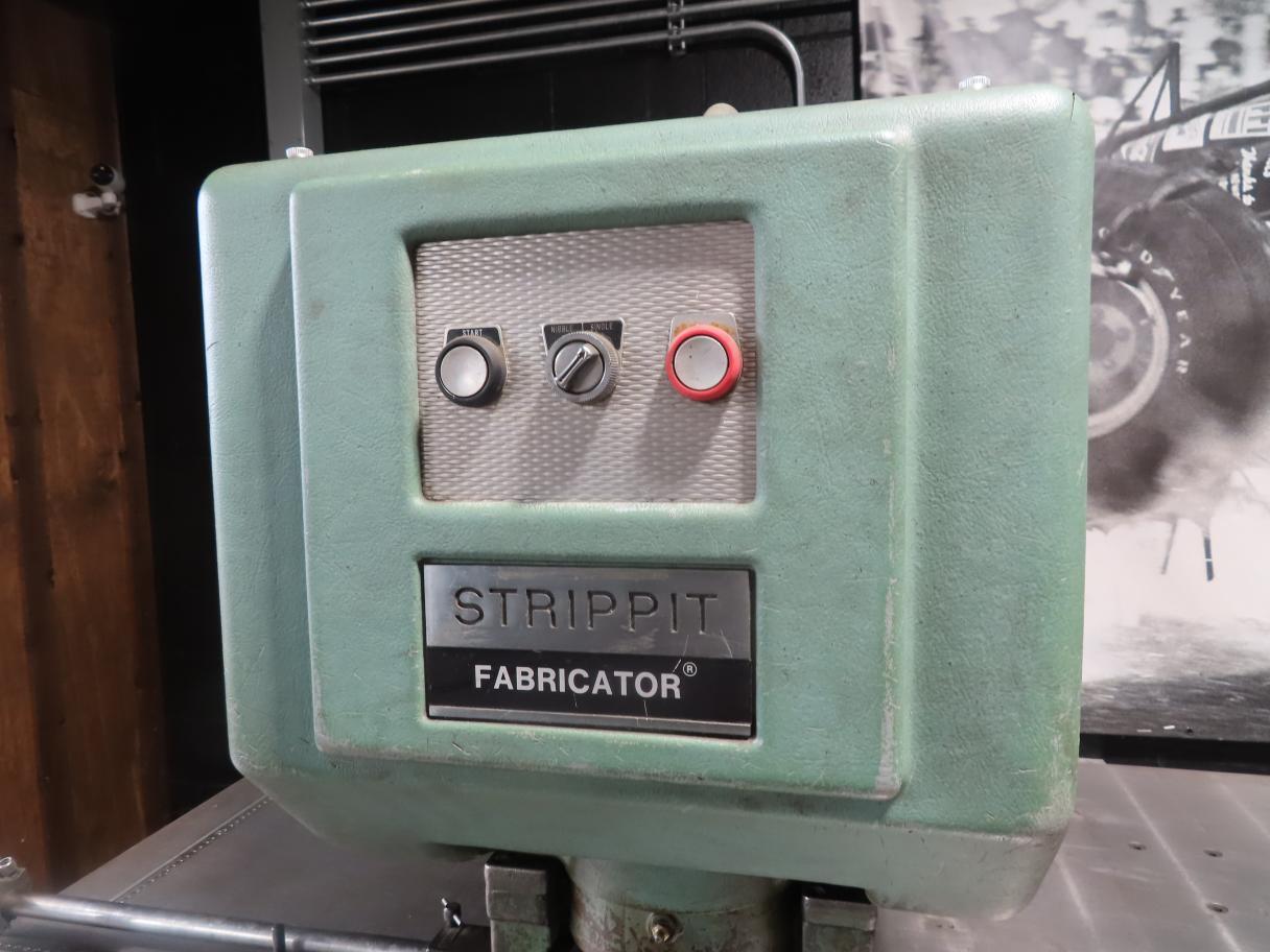 30 Ton, Strippit-Houdaille #30/30, Punch Machine, Single Station, 72" x 48" Table, 0.031"-3.5" hole capacity - Image 6