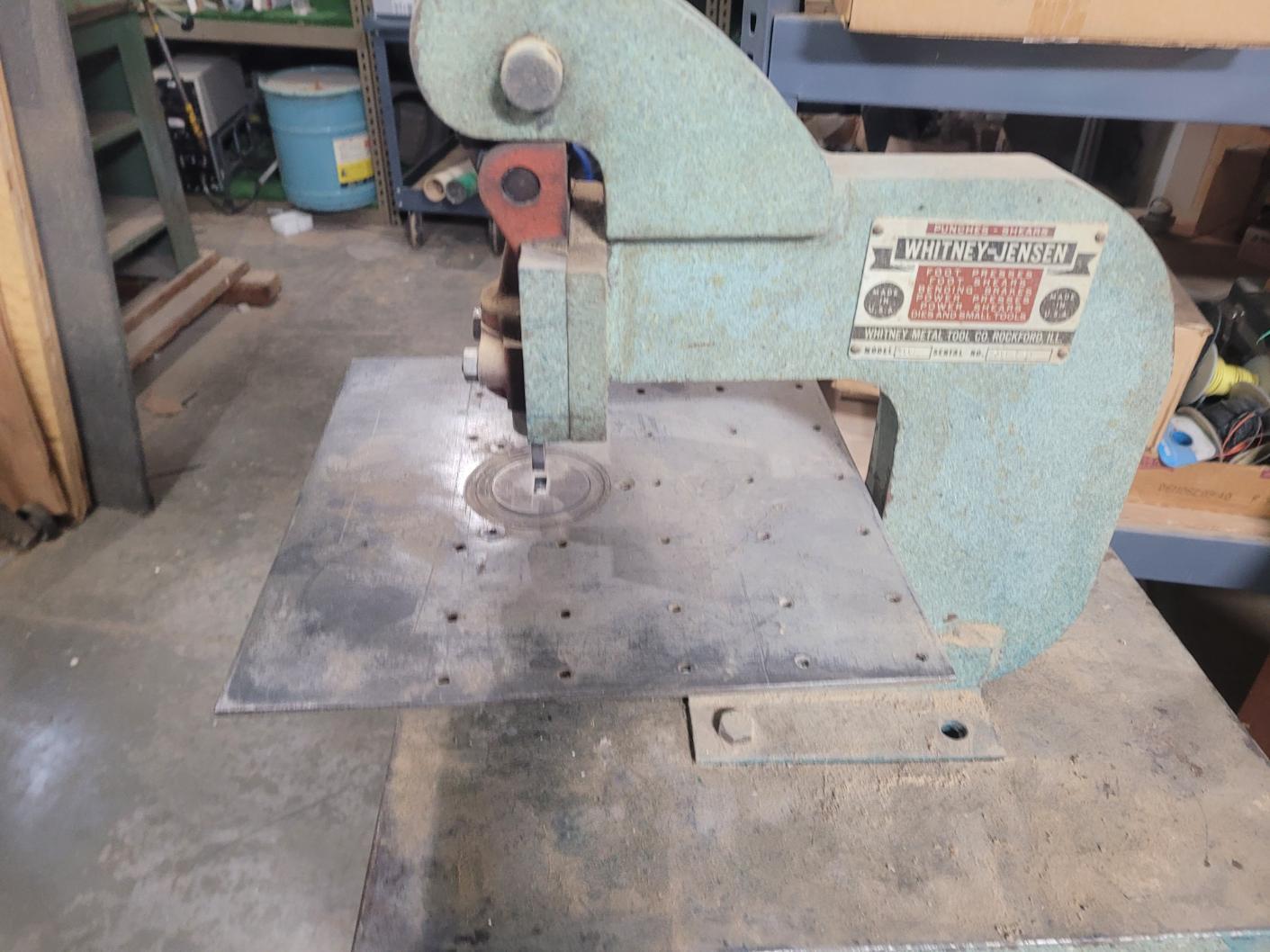 4 Ton, Whitney -Jensen #118, Manual Sheet Metal Punch, 24-gauge, 3/4" stroke, 1" punch shank, 3/4" die space - Image 4