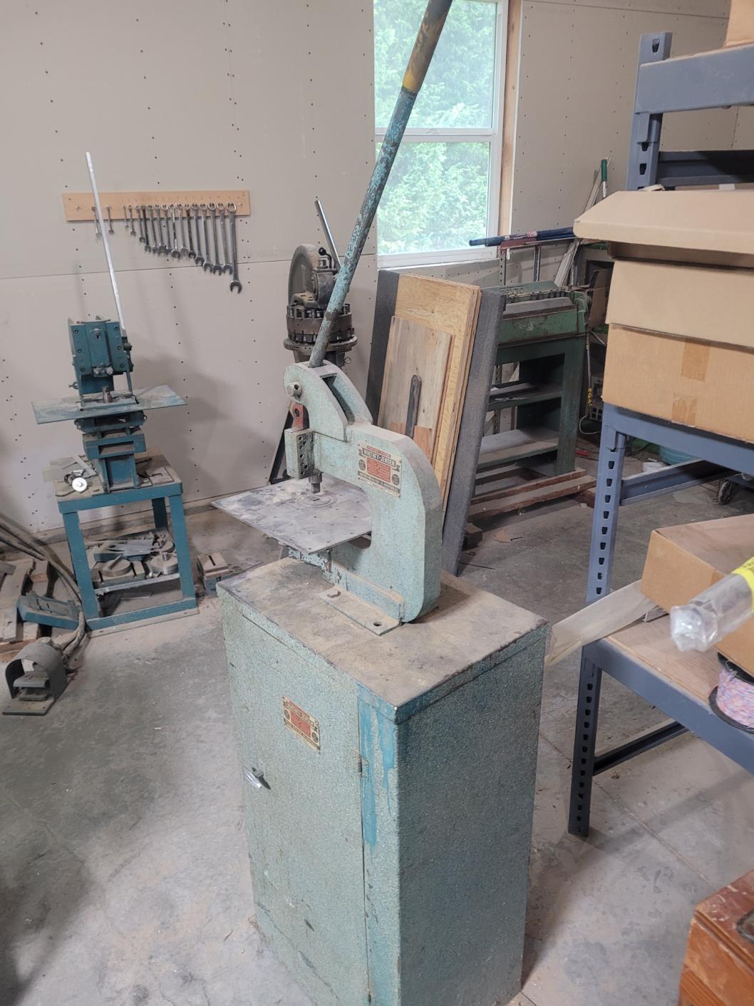 4 Ton, Whitney -Jensen #118, Manual Sheet Metal Punch, 24-gauge, 3/4" stroke, 1" punch shank, 3/4" die space - Image 5
