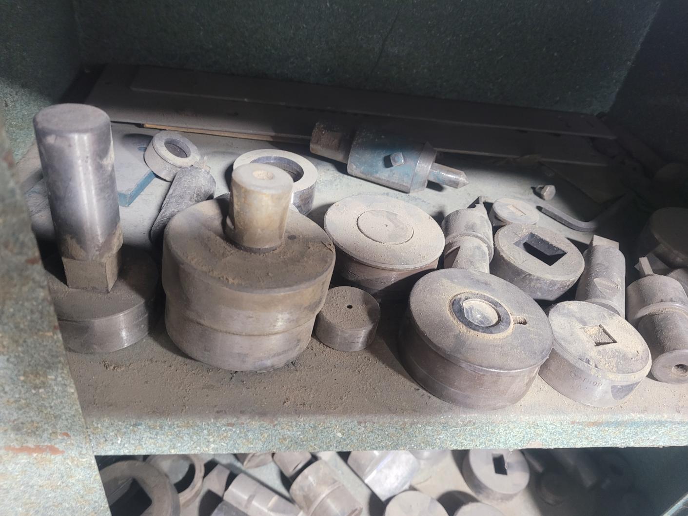 4 Ton, Whitney -Jensen #118, Manual Sheet Metal Punch, 24-gauge, 3/4" stroke, 1" punch shank, 3/4" die space - Image 10
