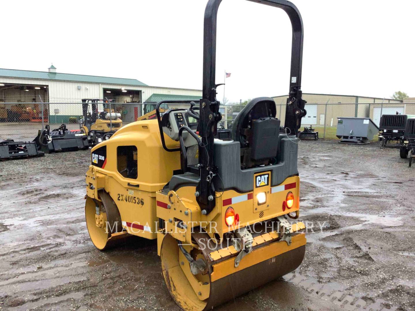 Caterpillar CB24B, Twin Drum Roller, 1050 hours, S/N: 2X401536, 2018 - Image 4