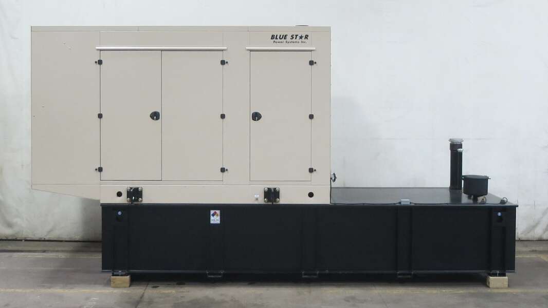350 KW Blue Star Power Systems #VD350-01, diesel generator set, 120/208 Volts, 537 HP @ 1800 RPM, Volvo Penta - Image 1