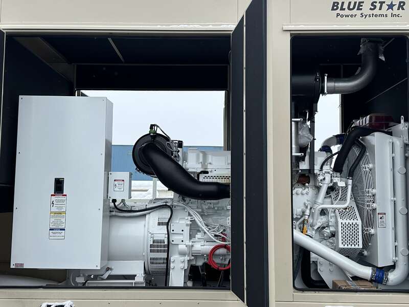 350 KW Blue Star Power Systems #VD350-01, diesel generator set, 120/208 Volts, 537 HP @ 1800 RPM, Volvo Penta - Image 4