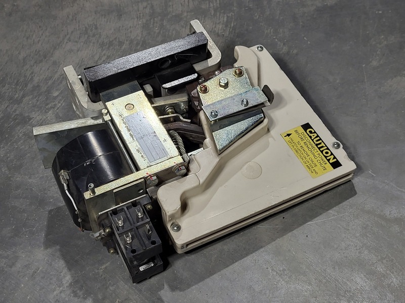 1800 Amp. Eaton Cutler-Hammer #6702ED584, Contactor, 74 VDC Coil, 1 Pole - Image 3