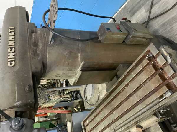 Bridgeport, vertical mill head with Cincinnati mill base, 10" x42" table, 2 HP, quick change taper in spindle - Image 7