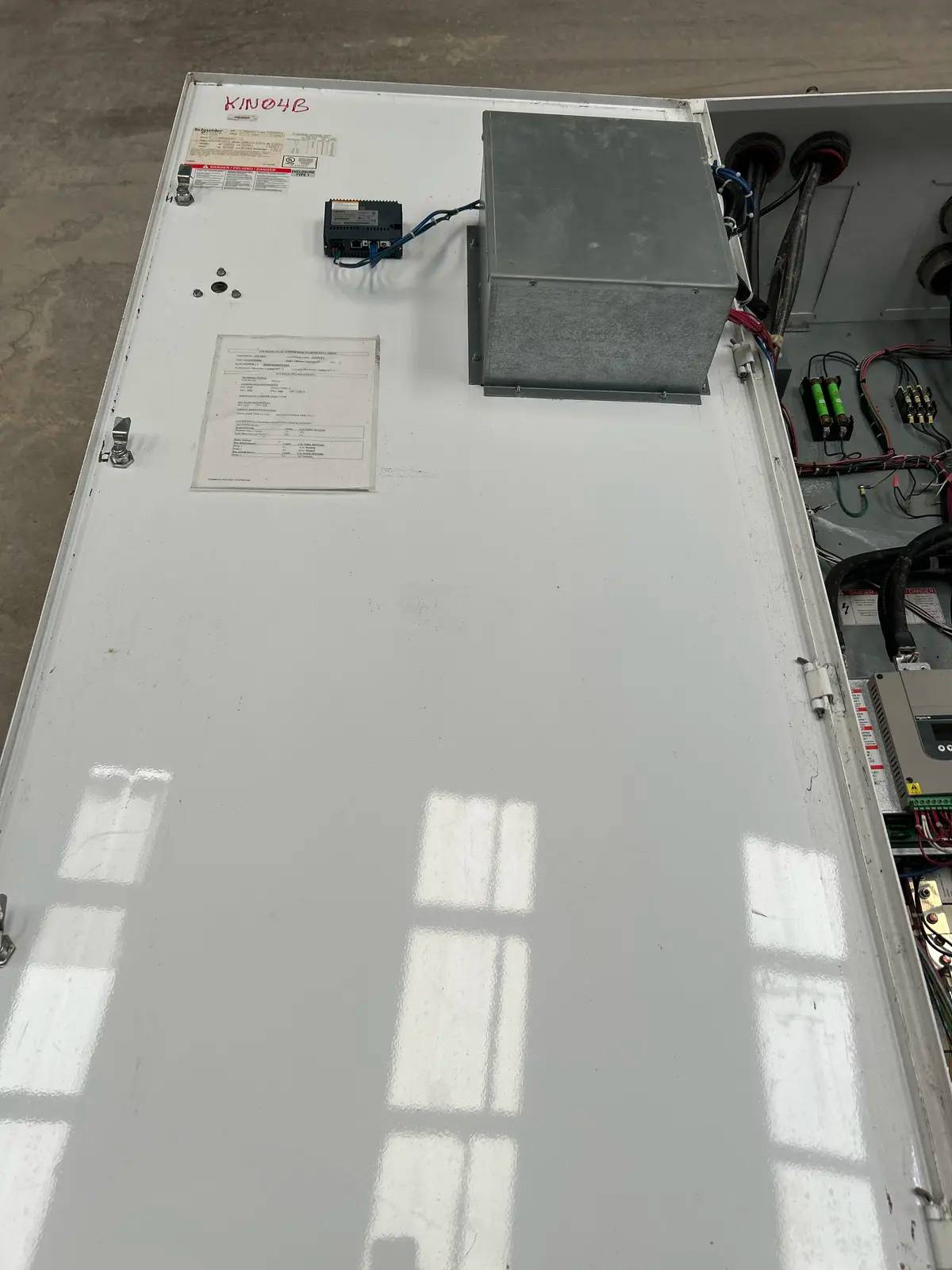 Schneider Electric, automatic transfer switch Solid State Screw Compressor Motor Starter, 400 HP, 460 Volts - Image 6