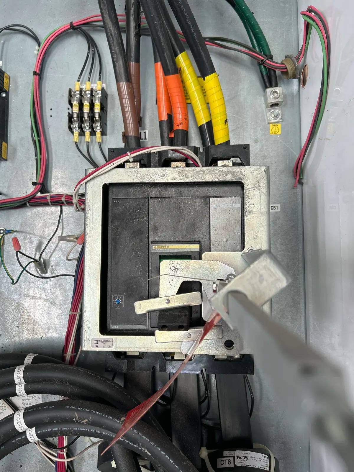 Schneider Electric, automatic transfer switch Solid State Screw Compressor Motor Starter, 400 HP, 460 Volts - Image 9