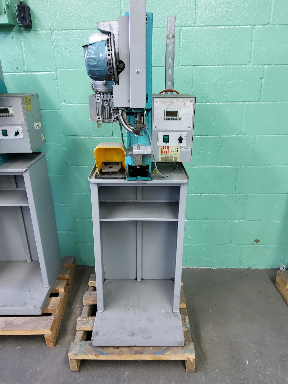 Italian Global Service #MPIR-E, rivet machine - Image 3
