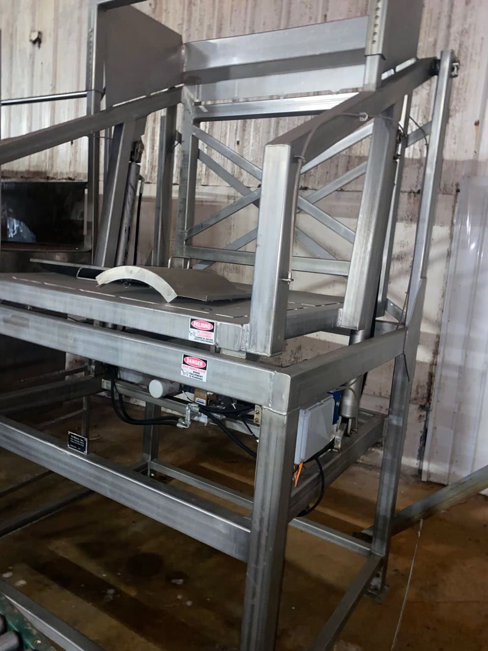 Tri-Berry, Bulk Filling System, w/ Tote Dumper & Scale - Image 4