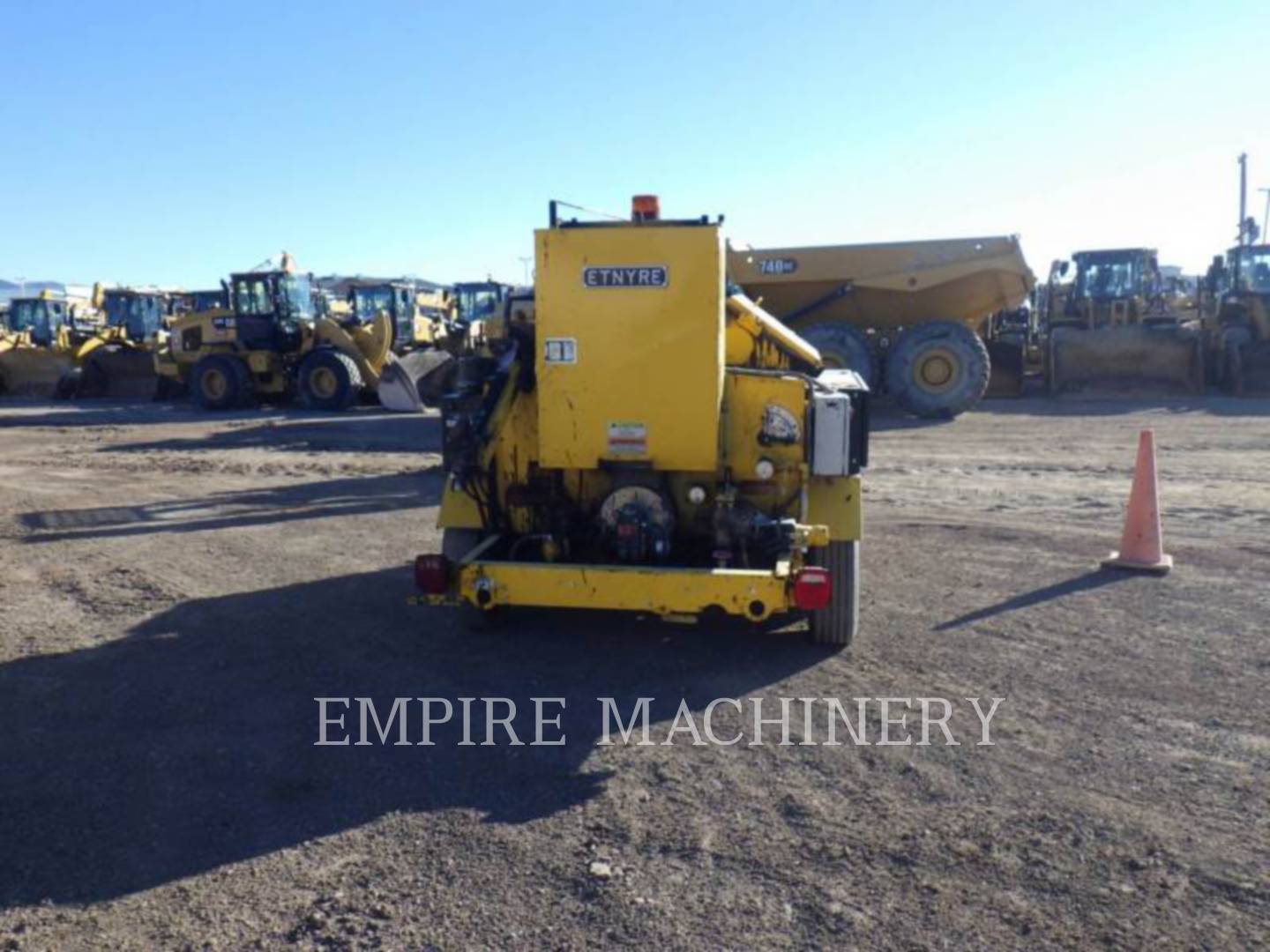 Electro Dynamics Etnyre ECS-400, Asphalt Paver, 810 hours, S/N: 1B9BK4006NA173010, 2023 - Image 6