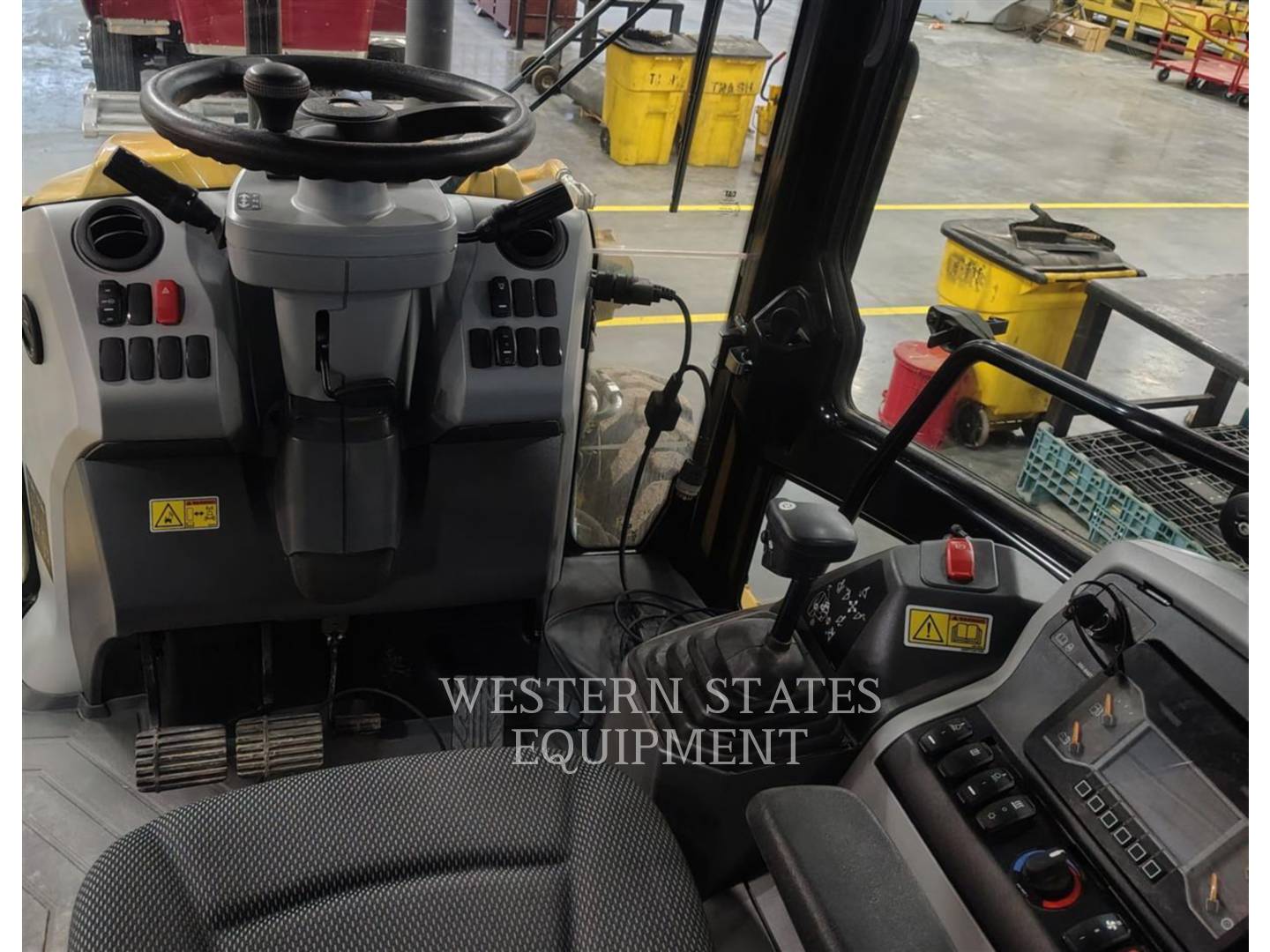 Cat 420, Backhoe Loader, 159 hours, S/N: H8T04752, 2024 - Image 6