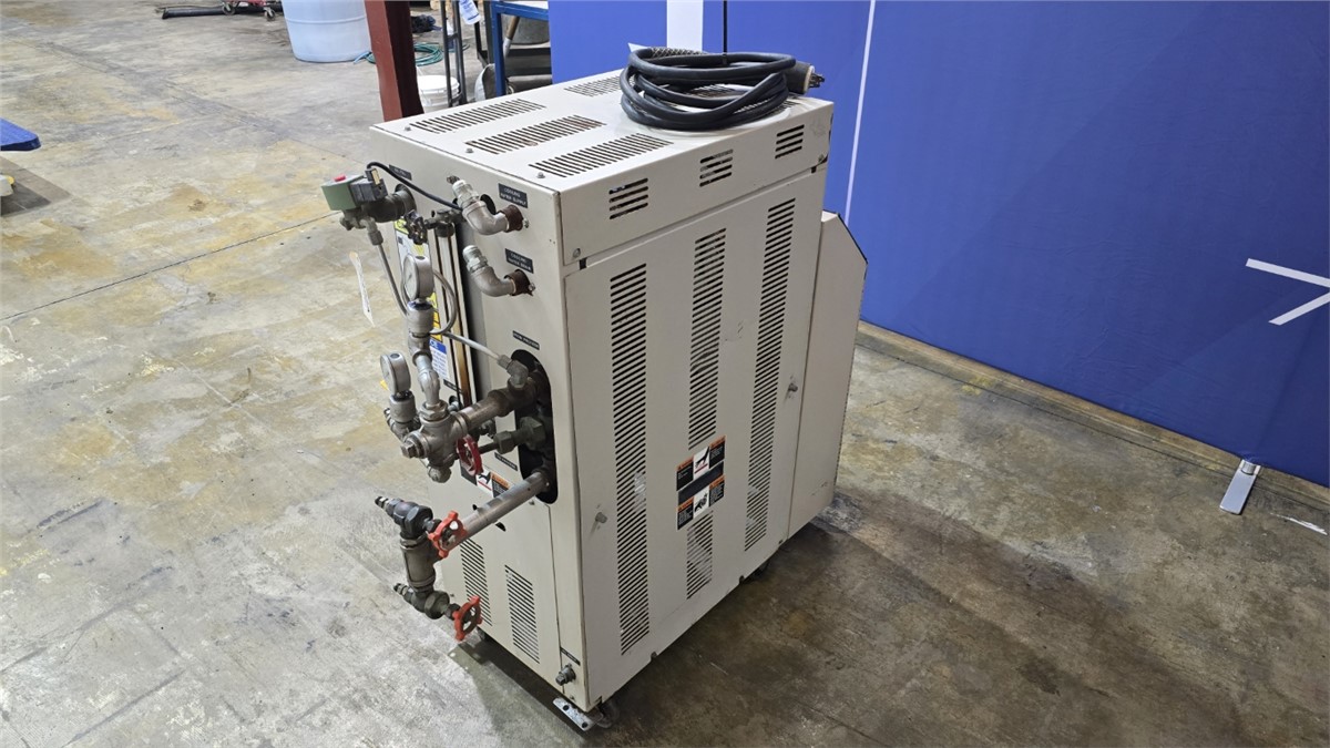12 KW Sterlco #M2B2016-M1, thermolator, 100°F-550°F, 50 psi, 2 HP TEFC positive displacement pump - Image 2