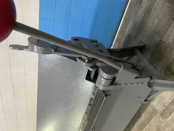 18 gauge x 12' Dreis & Krump #1218, apron brake, 2-1/4" max opening, 1" flange, 1/2" front-rear adjustment - Image 4