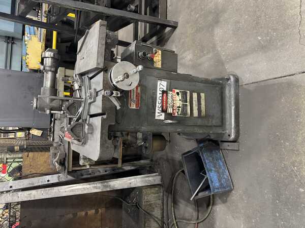 1-1/4" x 9" DC Morrison #K, keyseater, 24" x 27" table, 2 HP, tooling - Image 2