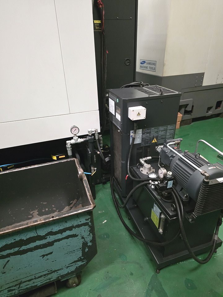 Daewoo Doosan #Mynx-7500/50II, CNC vertical machining center, 24 automatic tool changer, 60.6" X, 29.9" Y - Image 1