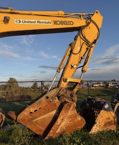 Kobelco #SK210LC-10, excavator, air conditioning - Image 2
