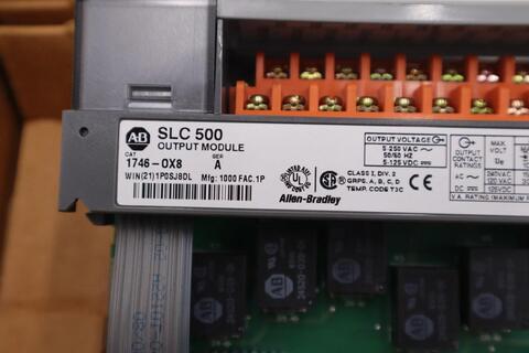 Allen-Bradley 1746-OX8 SLC 500 Output Module - NEW OPEN BOX - STOCK 5194CC - Image 2
