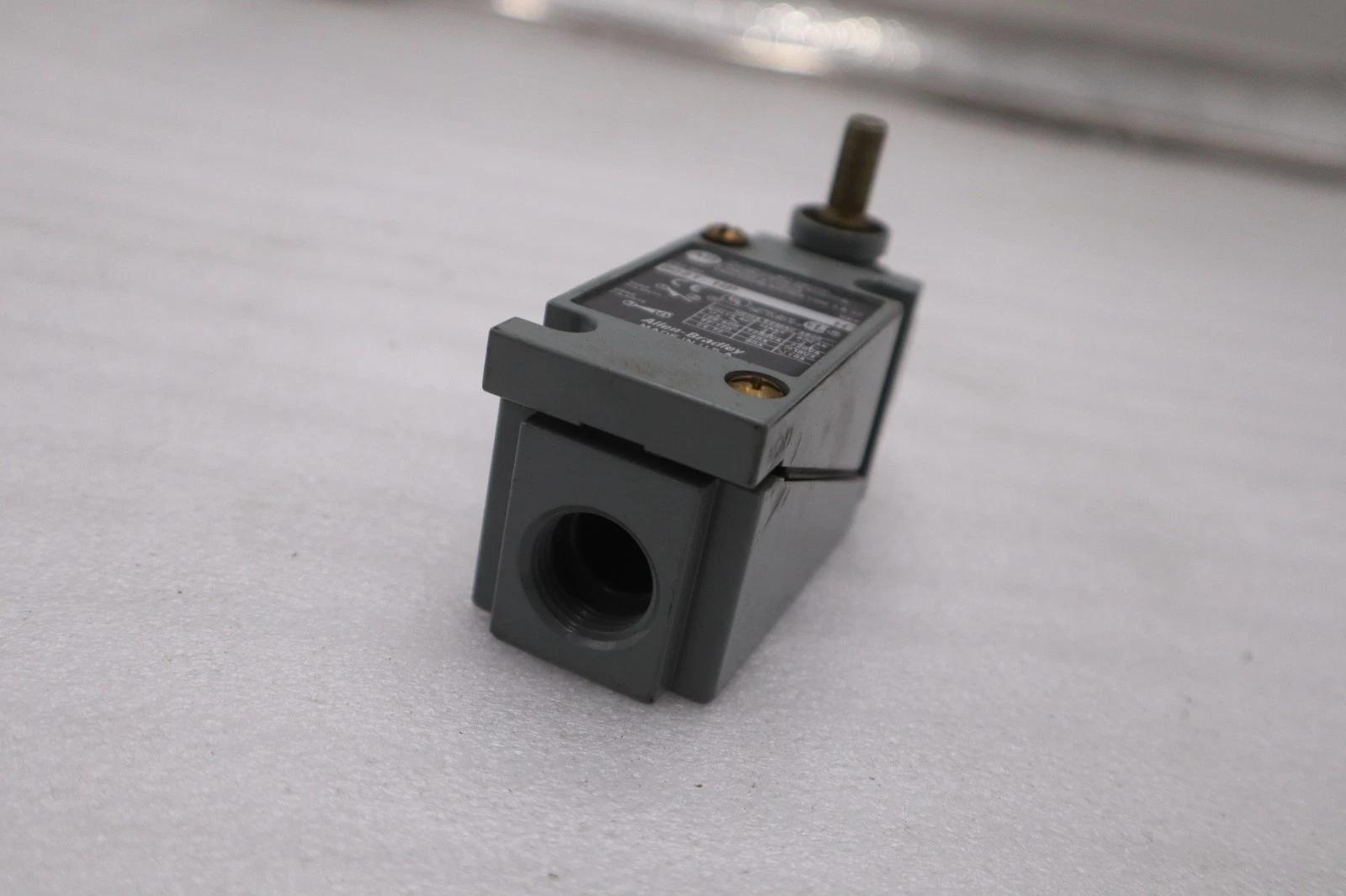 Allen-Bradley Bradley Switch 802T-HP NEW UNIT STOCK K-4028CC - Image 3