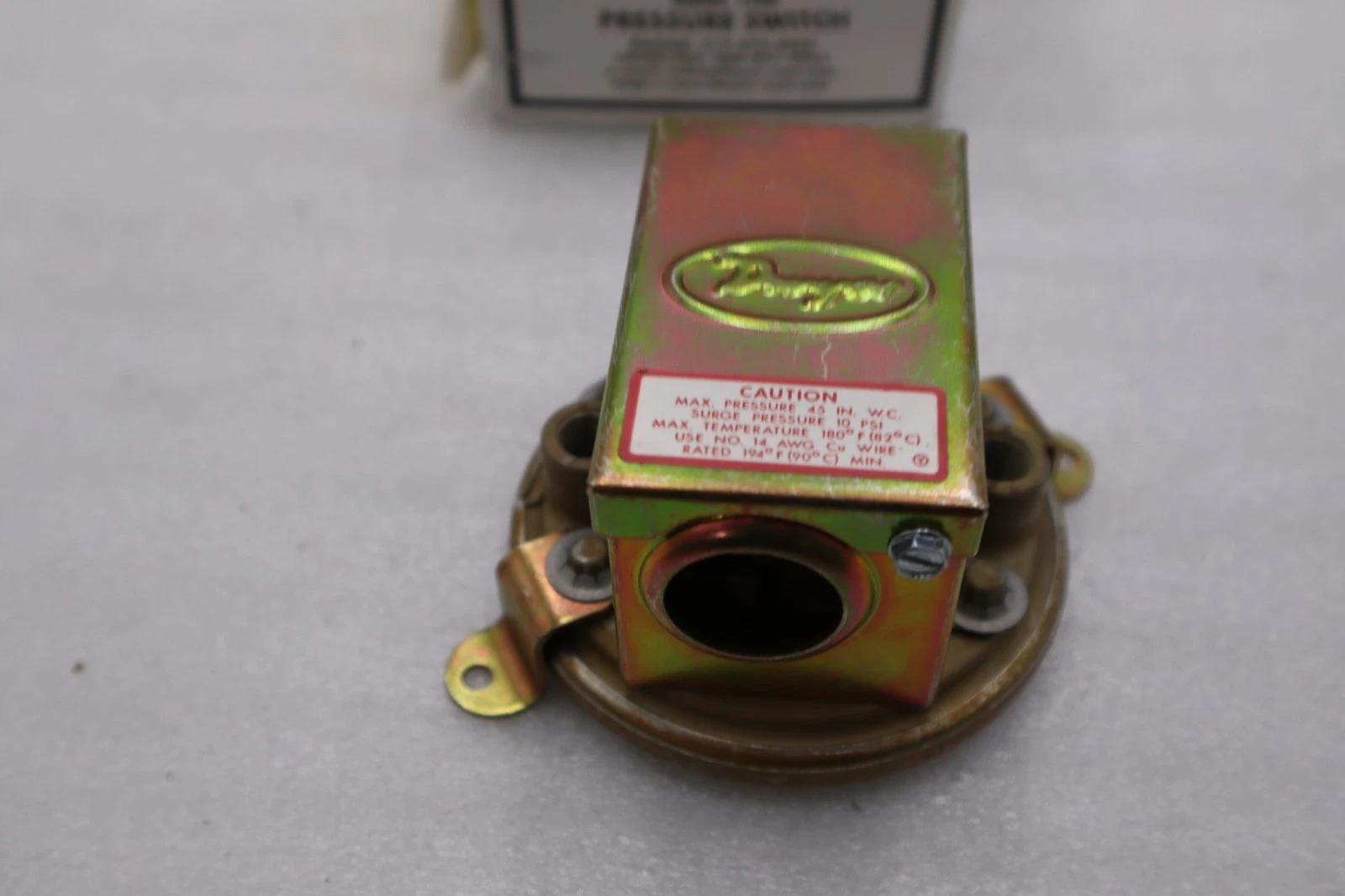 Dwyer 1910-5 pressure switch, differential series 1900 - stock 3837cc - Image 3