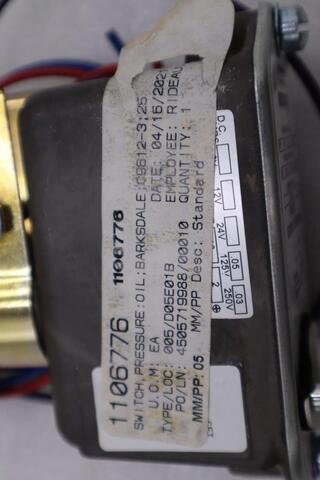 NEW OPEN BOX Barksdale C9612-3 Pressure Actuated Switch STK H960A - Image 4