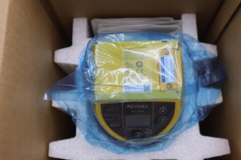 Keyence sz-04m safety laser scanner sz04m new in box stock 1401cc - Image 1