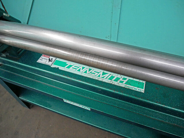 4' x 16 gauge Tennsmith #SR-48, Heavy Duty Initial Pinch Slip Roll, w/ Stand, 3" diameter rolls - Image 3