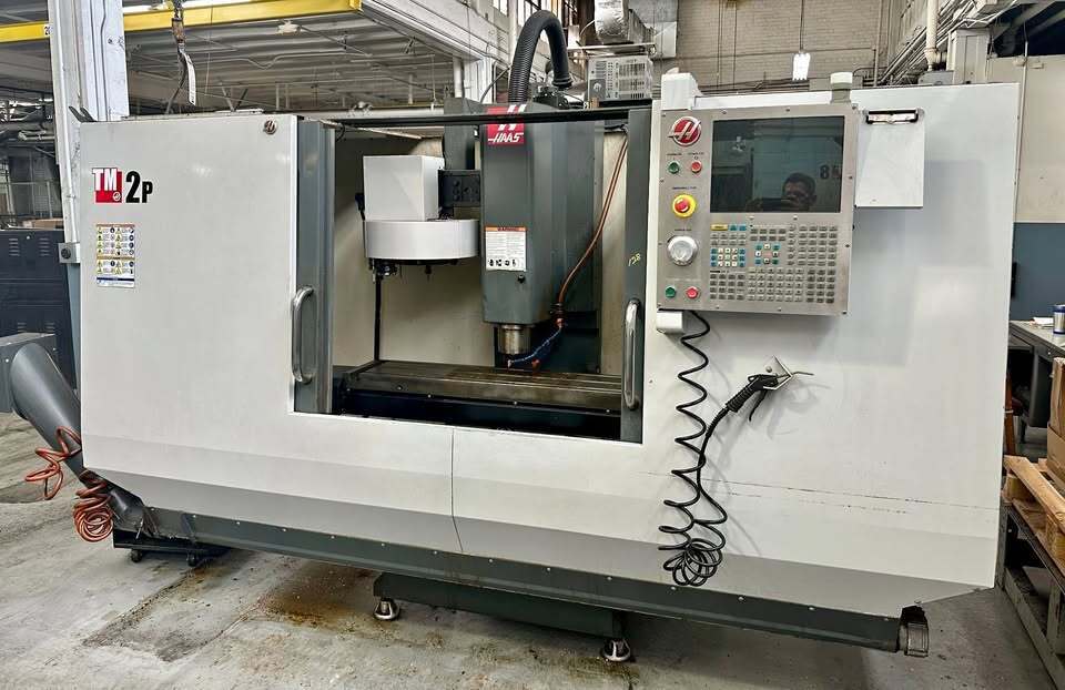 Haas #TM-2P, CNC Vertical Machining Center, 3-Axis, 40" X, 16" Y, 16" Z, 10.5" x 57.75" Table, 7.5 HP, 6000 - Image 1