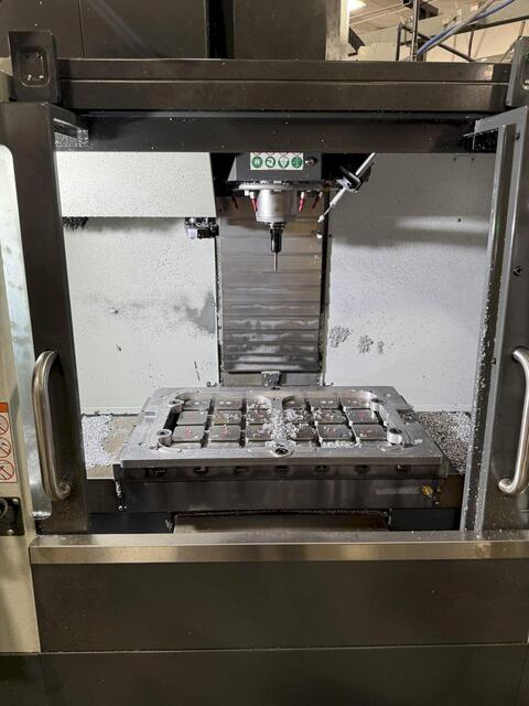 Haas #VM-2, CNC Vertical Machining Center, 3-Axis, 30" X, 20" Y, 20" Z, 18" x 36" Table, 30 HP, 12000 RPM - Image 3