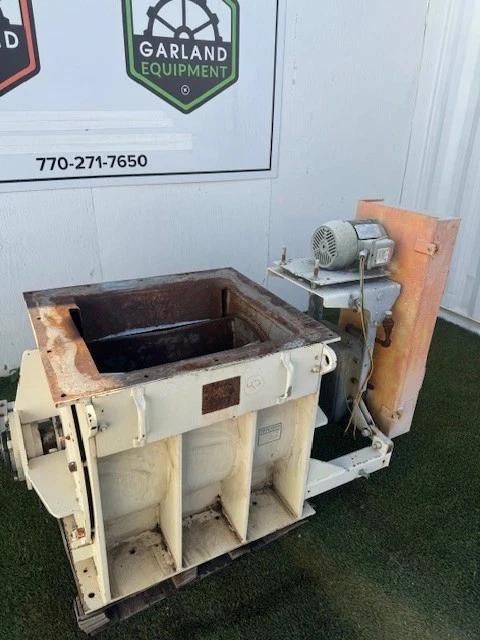 24" x 24" Clarke's #CFV24X971029, feeder, Toshiba 5 HP motor @ 1800 RPM, Falk 4207J25 - Image 2