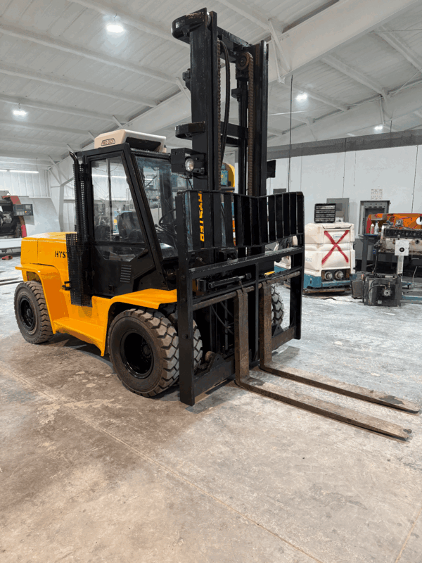 14000-15500 lb. Hyster #H155XL2, diesel forklift, 173.5" -212" lift height, 2 speed powershift - Image 1