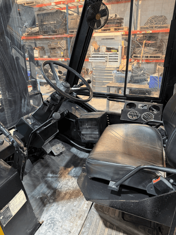14000-15500 lb. Hyster #H155XL2, diesel forklift, 173.5" -212" lift height, 2 speed powershift - Image 10