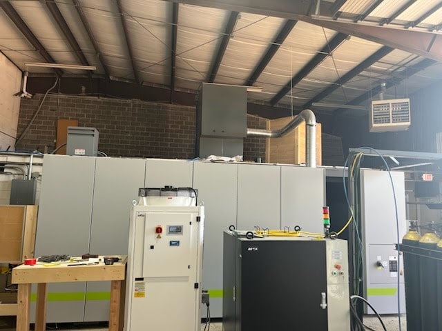 DNE #LC3-3015, Fiber Laser, 6000 watt, 5' x10' Table, Dust Collector, Max Photonics power, 2021 - Image 2