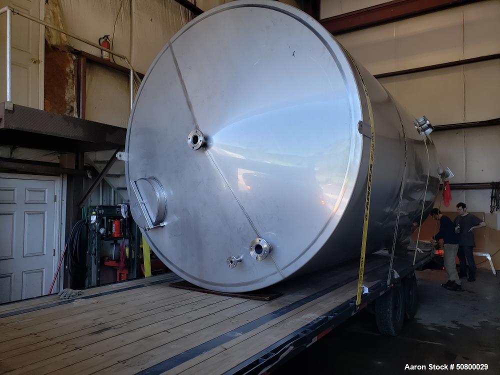6500 gallon, Vertical Tank, 304 Stainless Steel, 114" diameter x 144" straight side, single wall, cone top & - Image 2