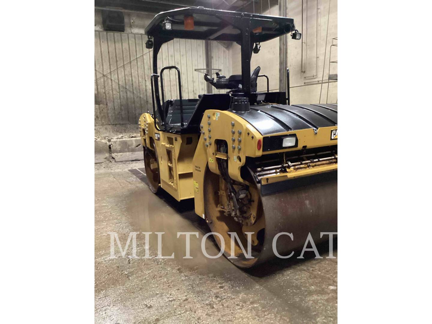 Caterpillar CB13, Compactor, 3674 hours, S/N: PWP00608, 2020 - Image 4