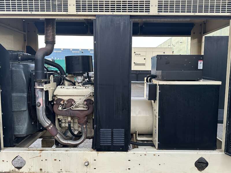 44 KW Kohler #45RZG, Natural gas LP generator set, 120/240 Volts, 1-phase, 75 HP @ 1800 RPM, GM 4.3L engine - Image 6