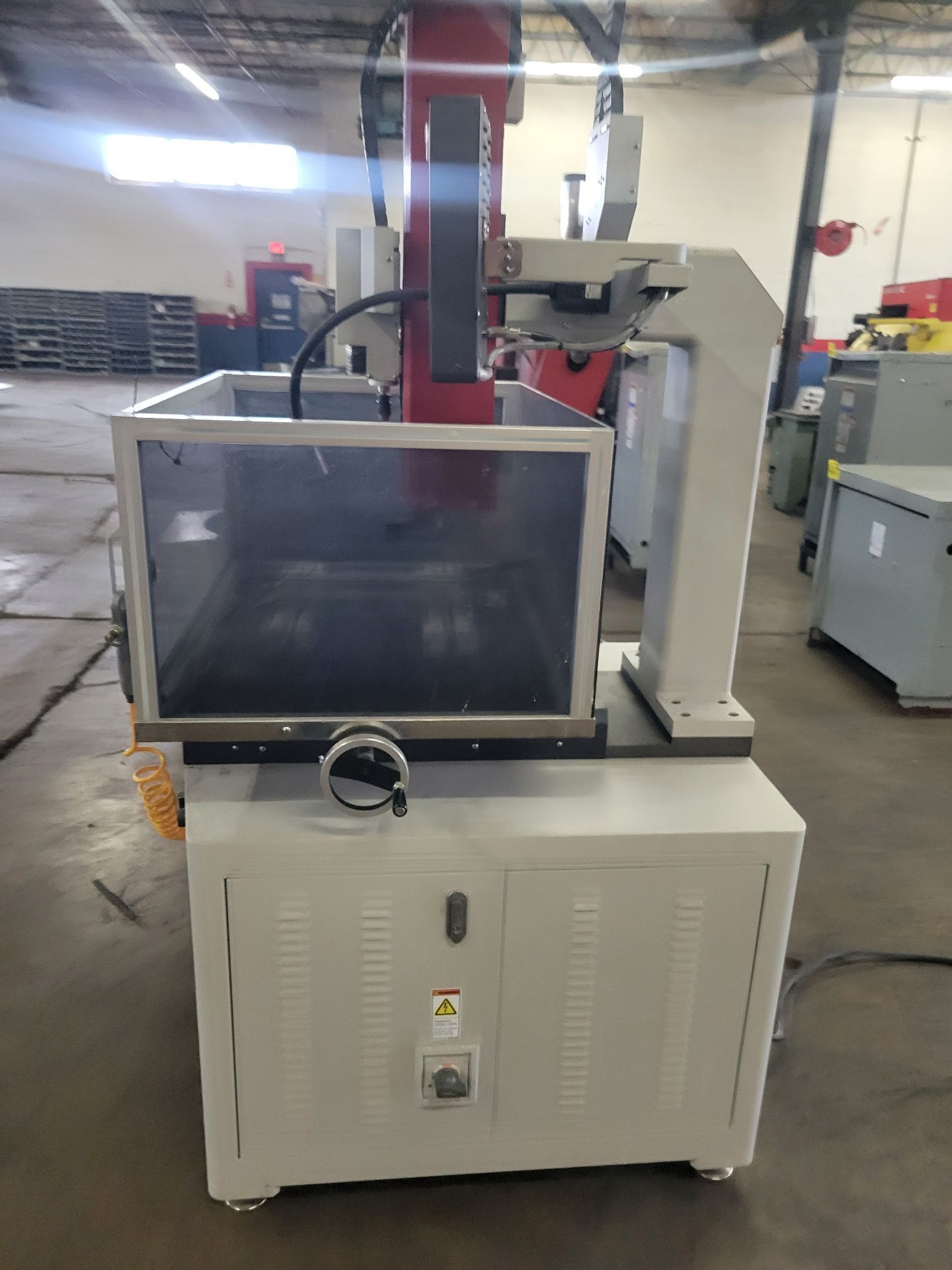 Yougar #YGS-43Z, Electrical Discharge Machine Hole-Driller, 15.7" x 11.8" x 15.7" travel, 0.0039"-0.2363" - Image 2