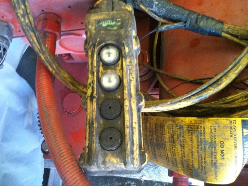 5 Ton, Hoist trolley motor specs are in the pictures - Image 2