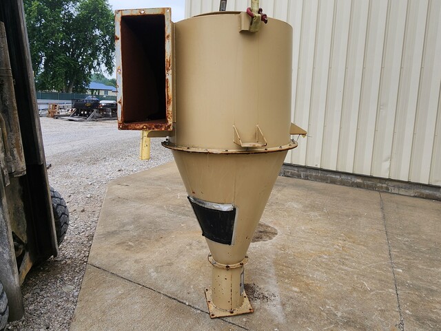 Mac cyclone, 36" dia x 122" height, Carbon steel, 25-1/4" x 10-1/2" inlet, 9-1/2" ID bottom outlet - Image 3