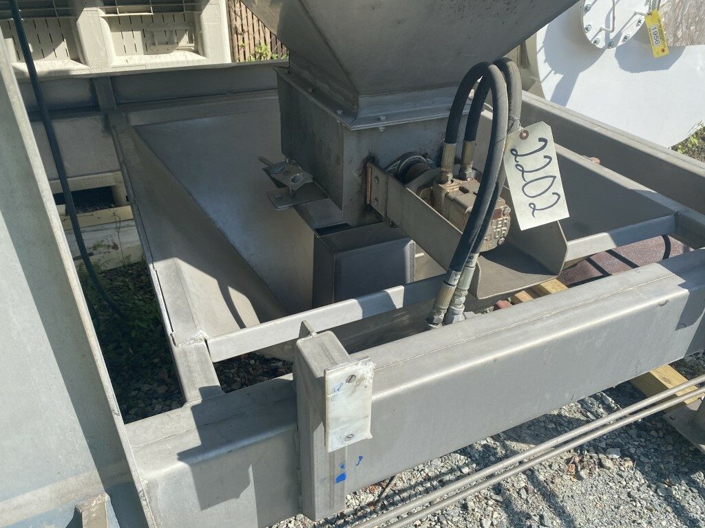 80 cu.ft. Garroutte, duplex Stainless hopper with lumpbreakers - Image 9