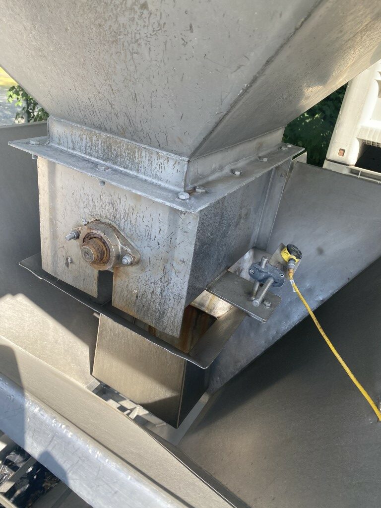 80 cu.ft. Garroutte, duplex Stainless hopper with lumpbreakers - Image 10